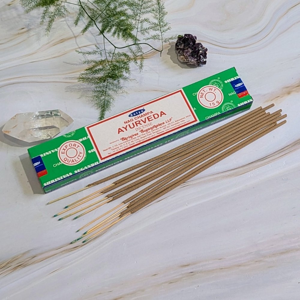 L'encens Satya Ayurveda 15g est un produit authentique issu de la tradition indienne, spécialement conçu pour ceux qui recherchent l’harmonie entre le corps et l’esprit.