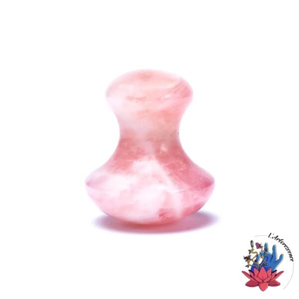 La Pierre de Massage en Quartz Rose en Forme de Champignon est idéale pour soulager les douleurs musculaires, apaiser les céphalées, et offrir un moment de relaxation à tout moment. Son design ergonomique permet une utilisation facile sur le visage, le cou, ou les épaules, en appliquant une légère pression ou des mouvements de rotation.